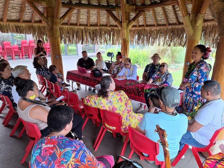 Une cérémonie a réuni les principaux donateurs et soutiens à la mairie de Mataiea.