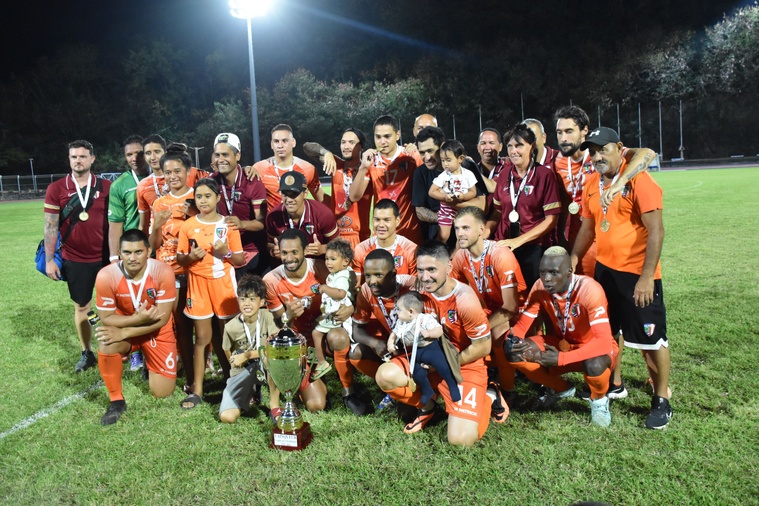 L’AS Pirae remporte le trophée des champions.