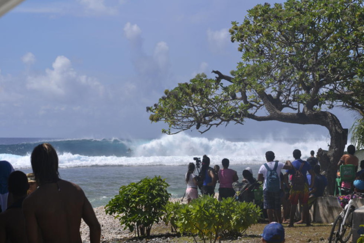 La passe d'Avatoru a offert des vagues à 10 points, le score maximum en compétition de surf