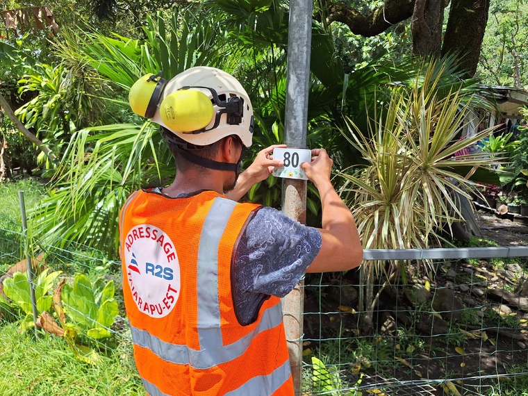 Les premiers numéros ont été posés ce lundi à Tautira (Crédit : Anne-Charlotte Lehartel). Les premiers numéros ont été posés ce lundi à Tautira (Crédit : Anne-Charlotte Lehartel).