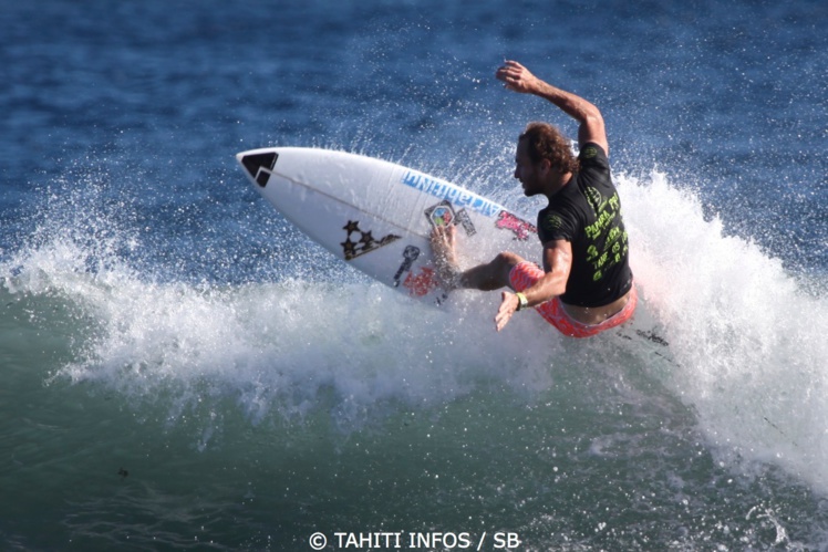 Steven Pierson, un surfeur de compétition très expérimenté Steven Pierson, un surfeur de compétition très expérimenté