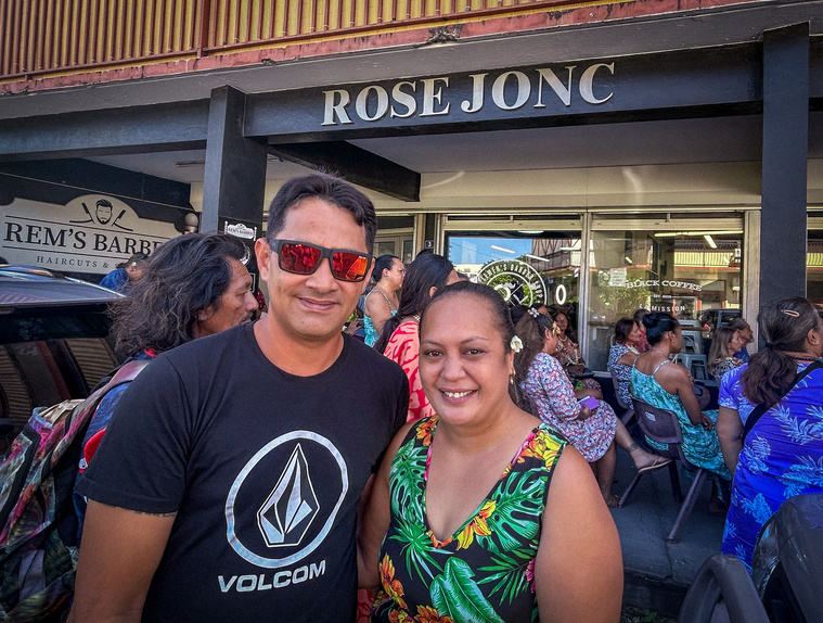 Tautiare et David, avec leurs enfants, sont les premiers locataires de l’immeuble à bénéficier de l’aide de l’association Rahu Ora. Tautiare et David, avec leurs enfants, sont les premiers locataires de l’immeuble à bénéficier de l’aide de l’association Rahu Ora.