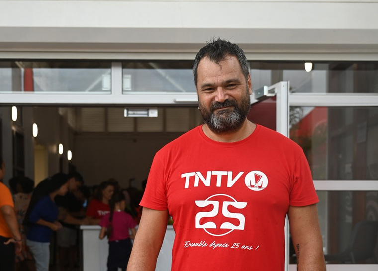 Karl Tefaatau, directeur général de TNTV, démissionne Karl Tefaatau, directeur général de TNTV, démissionne