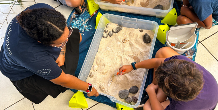 Cette 5e Semaine du patrimoine confirme la volonté de Punaauia de préserver et partager son identité, cette fois, autour du thème “Te Moana nui a Hiva : Le grand océan du peuple du Pacifique”. Cette 5e Semaine du patrimoine confirme la volonté de Punaauia de préserver et partager son identité, cette fois, autour du thème “Te Moana nui a Hiva : Le grand océan du peuple du Pacifique”.