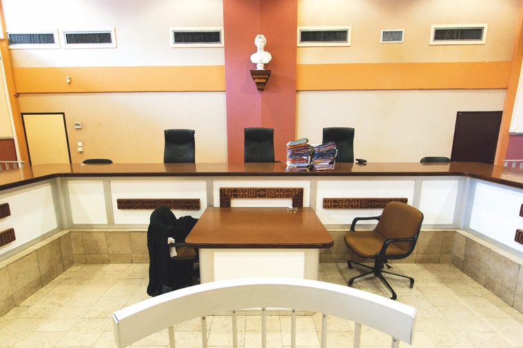 Dans les téléphones des prévenus, analysés par les enquêteurs, les stupéfiants deviennent des “salades” ou des “concombres”.