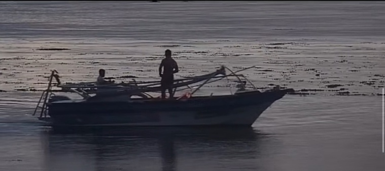 Plus de peur que de mal pour le pilote et ses deux passagers (Crédit : capture écran/Surfline).