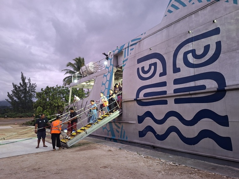 Apetahi Express à la Presqu'île, c'est fini Apetahi Express à la Presqu'île, c'est fini