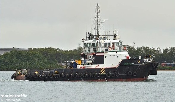 Aperçu du remorqueur en charge des manœuvres (Crédit : John Wilson/Marine Traffic).