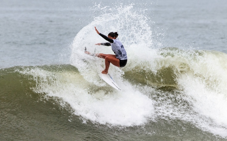 Tya Zebrowski toujours en course à Saquarema au Brésil. Tya Zebrowski toujours en course à Saquarema au Brésil.