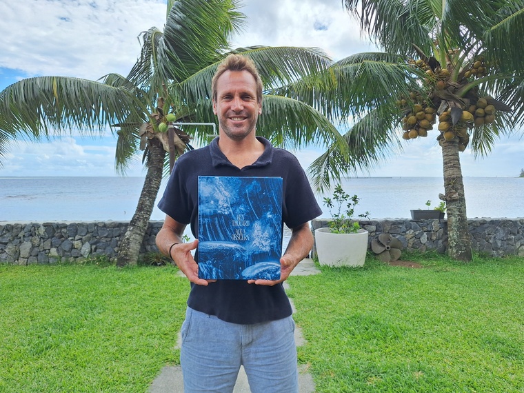 Ben Thouard a conçu ce nouveau livre comme une œuvre d’art (Photo : Anne-Charlotte Lehartel). Ben Thouard a conçu ce nouveau livre comme une œuvre d’art (Photo : Anne-Charlotte Lehartel).