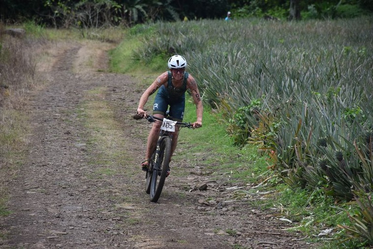 L’Australienne Hannah-Lee Young termine en première position chez les femmes. L’Australienne Hannah-Lee Young termine en première position chez les femmes.