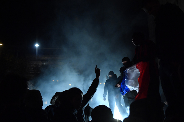 JULIEN DE ROSA / AFP