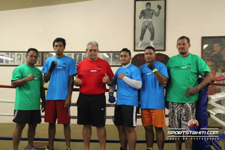 La team Tahiti avant le départ La team Tahiti avant le départ