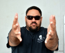 Tikahiri assurera la première partie de Johnny