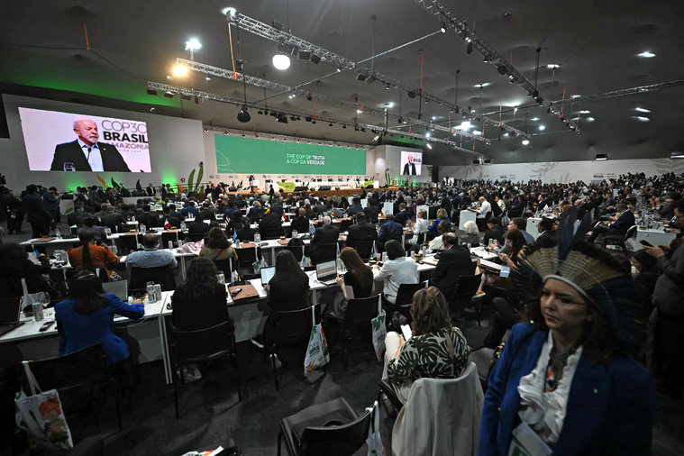 Mauro PIMENTEL / AFP