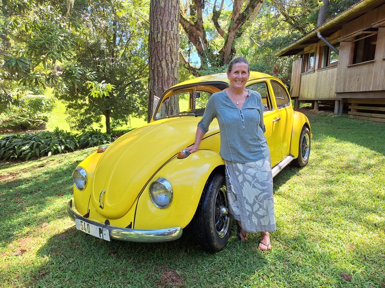 Malgré les aléas mécaniques, cette voiture illumine le quotidien de Wendy Pratt depuis 37 ans (Crédit : Anne-Charlotte Lehartel).