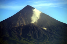 Guatemala: le volcan Santiaguito en "phase explosive haute"