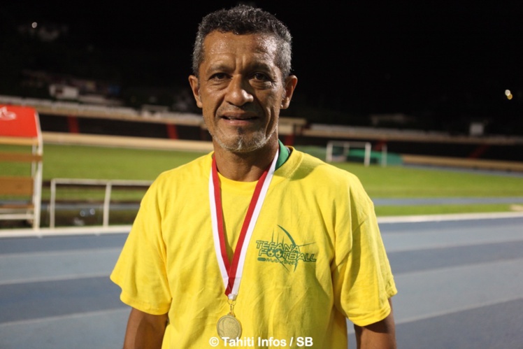 Pascal Vahirua a joué avec l'équipe de France Pascal Vahirua a joué avec l'équipe de France