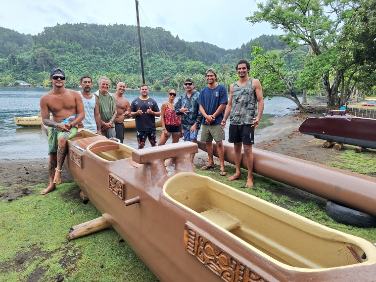 Une amitié scellée par le va’a tā’ie