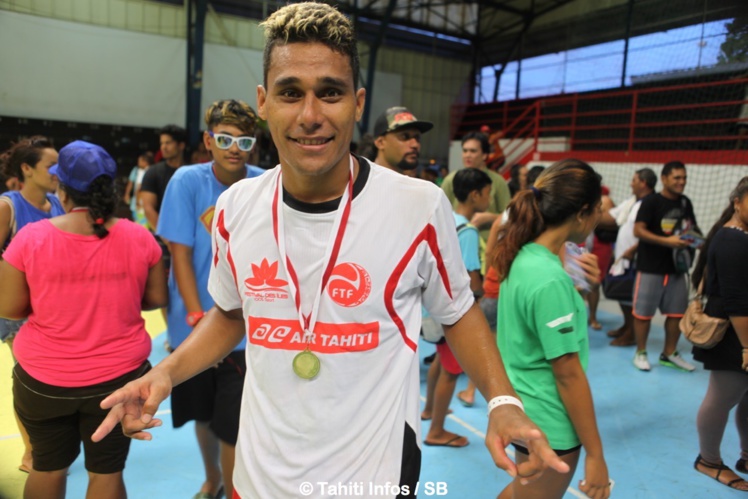 Smith Tino est considéré comme le meilleur joueur de Polynésie Smith Tino est considéré comme le meilleur joueur de Polynésie