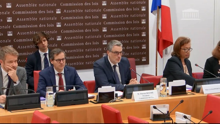 Feu vert de la commission des lois pour élargir les compétences des tāvana