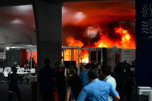 Un incendie provoque l'évacuation du site de la COP30 et met à l'arrêt les négociations Un incendie provoque l'évacuation du site de la COP30 et met à l'arrêt les négociations