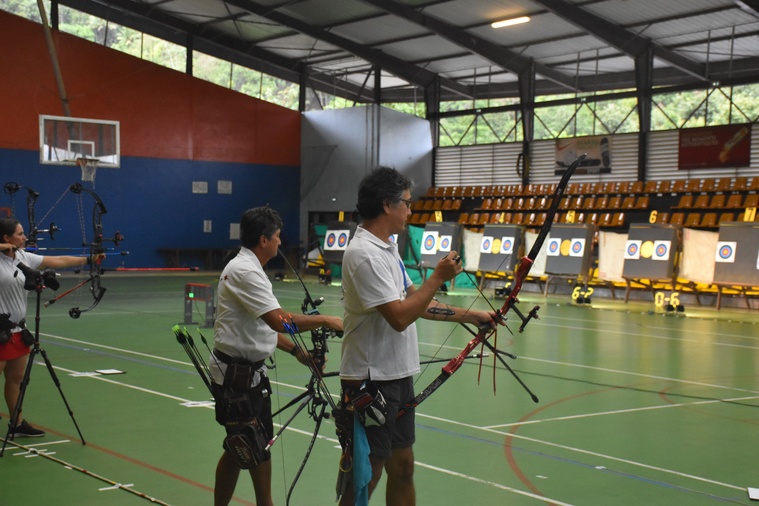 La finale en arc classique entre Teiva Winkelstroeter (à gauche) et Frédéric Dur (à droite) a été d’un très bon niveau. La finale en arc classique entre Teiva Winkelstroeter (à gauche) et Frédéric Dur (à droite) a été d’un très bon niveau.