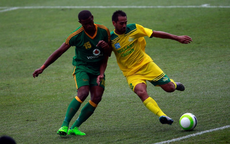 Nicolas vallar, après Dragon et Pirae, a rejoint Tefana. Nicolas vallar, après Dragon et Pirae, a rejoint Tefana.