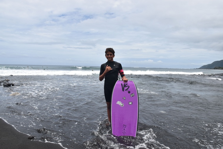 Matahi Vodicka participait à sa première compétition en Bodyboard et surf. Matahi Vodicka participait à sa première compétition en Bodyboard et surf.
