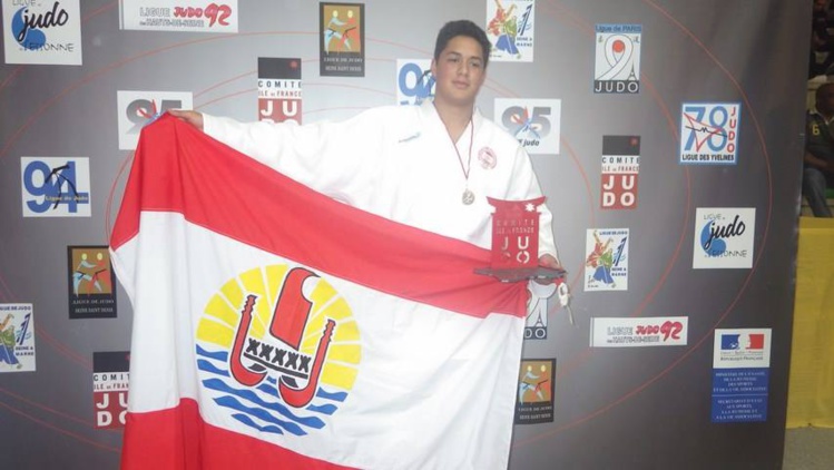 Judo « Coupe Iles de France Minimes » : De l’or pour Ra’irama Holozet, de l’argent pour Poerava Temakeu Judo « Coupe Iles de France Minimes » : De l’or pour Ra’irama Holozet, de l’argent pour Poerava Temakeu