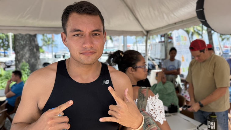 Ariihaui, 23 ans, dans la rue depuis quelques années, souhaiterait trouver du travail mais ne sait pas encore dans quel domaine.