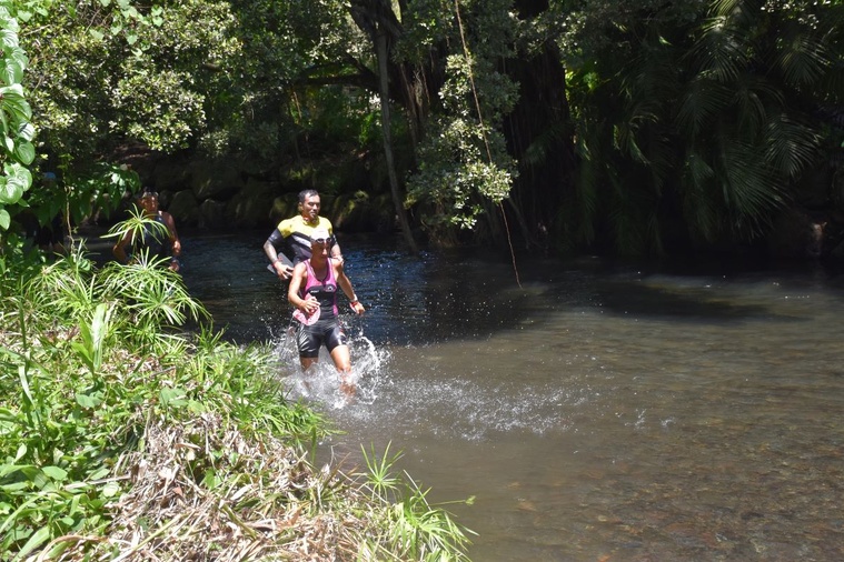 Le passage en rivière a apporté son lot de difficultés. Le passage en rivière a apporté son lot de difficultés.
