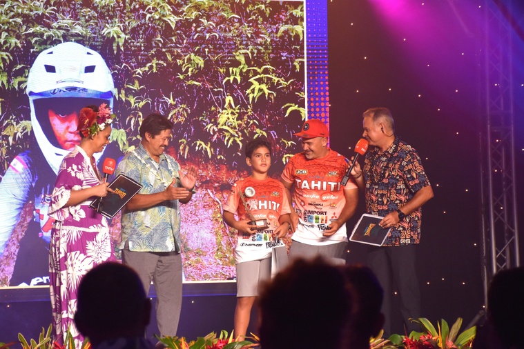 Le petit prince du BMX, Kalani Helme. Le petit prince du BMX, Kalani Helme.