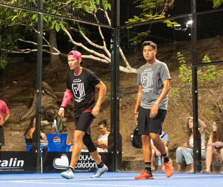 Les champions du padel tahitien, Karl Yomes et Rige chung mais aussi Ayshka Zima chez les femmes, ont très bien représenté le Fenua lors du tournoi international de Nouvelle-Calédonie.