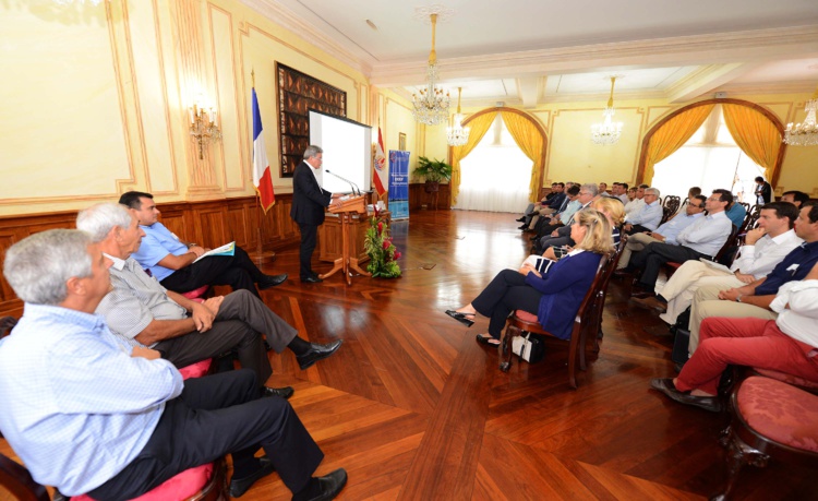 Rencontre du gouvernement avec les conseillers du commerce extérieur de la France Rencontre du gouvernement avec les conseillers du commerce extérieur de la France