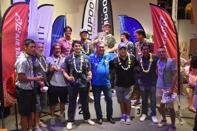 Autour de Steven Pierson, les masters ont aussi été célébrés. Autour de Steven Pierson, les masters ont aussi été célébrés.