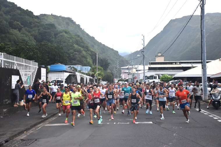 Malgré la pluie, de nombreux runneurs s’étaient donné rendez-vous pour la Vaitavere Olympians. Malgré la pluie, de nombreux runneurs s’étaient donné rendez-vous pour la Vaitavere Olympians.