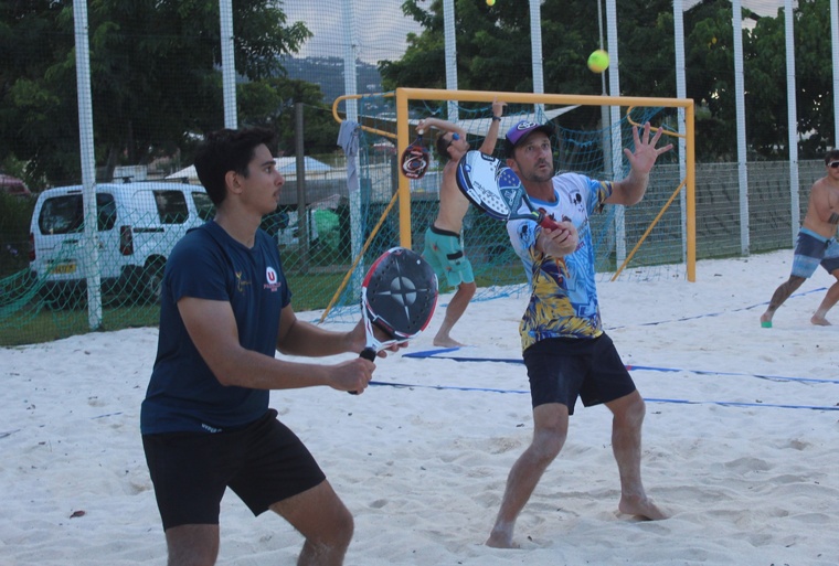 Sylvain Didier (à D) et Heiva Yvonet se sont imposés dans le tableau double messieurs qui fut très disputé.