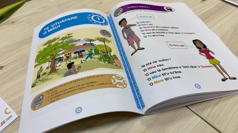 Fini les vieux livrets : le reo tahiti se réinvente pour les enfants. Fini les vieux livrets : le reo tahiti se réinvente pour les enfants.