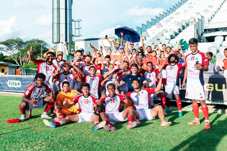 La joie des joueurs de Tahiti United et de leurs supporters après cette première victoire.