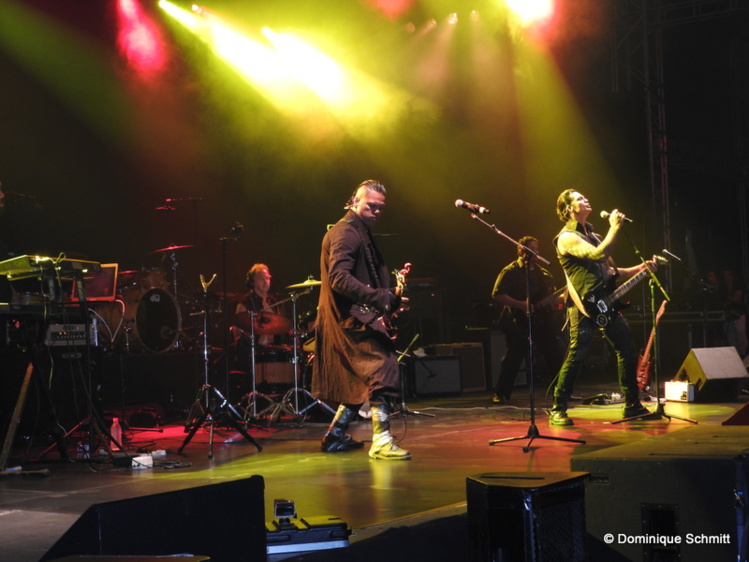 Un concert exceptionnel et des confidences touchantes : Johnny Hallyday a toujours la flamme ! Un concert exceptionnel et des confidences touchantes : Johnny Hallyday a toujours la flamme !