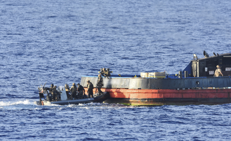 Nouvelle saisie de 2,4 tonnes de cocaïne Nouvelle saisie de 2,4 tonnes de cocaïne
