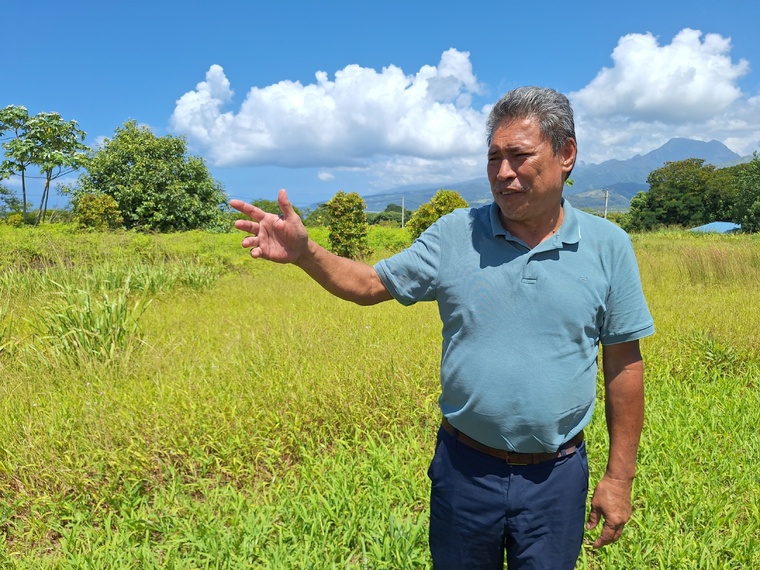 La reconstruction de l’école de Toahotu au plateau des ananas fait partie des priorités de Tetuanui Hamblin avec Taiarapu To’o’a o te Ra To’u Ora (Crédit : Anne-Charlotte Lehartel).