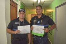 14 mutoi sortent des bancs de l'école 14 mutoi sortent des bancs de l'école