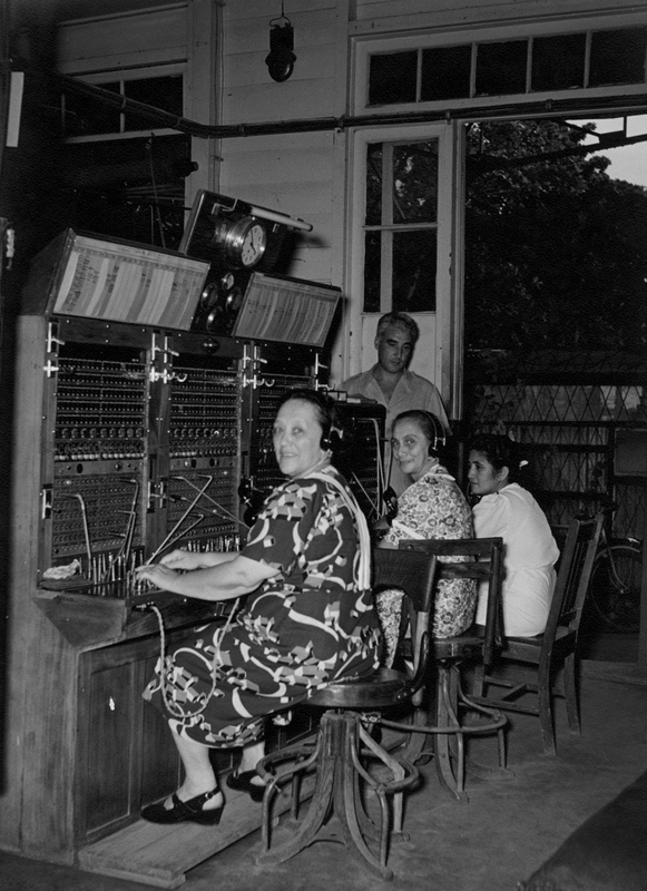 Des opératrices du central téléphonique en 1950