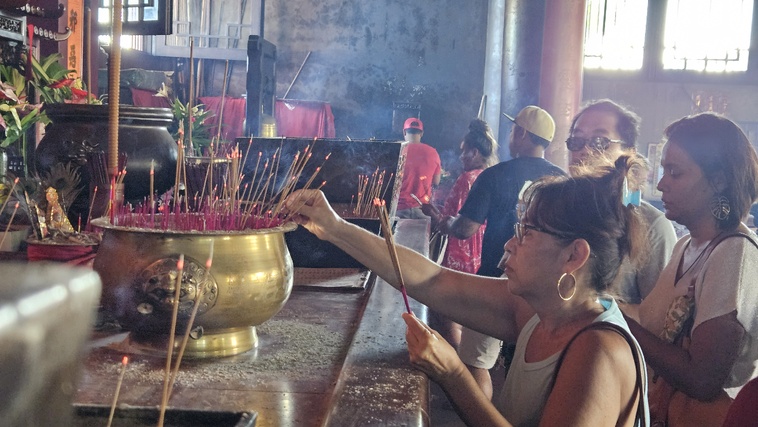 La culture au galop au temple Kanti La culture au galop au temple Kanti
