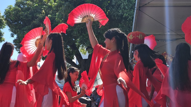 La culture au galop au temple Kanti La culture au galop au temple Kanti