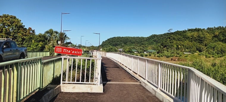 La passerelle piétonne de Tīta’aviri inaugurée