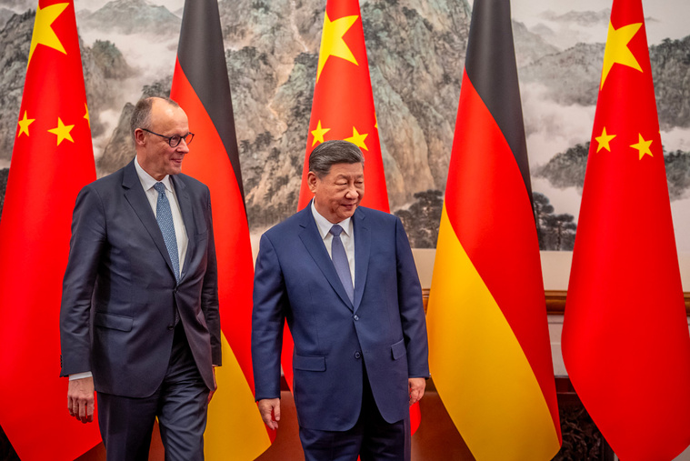 Michael Kappeler / POOL / AFP