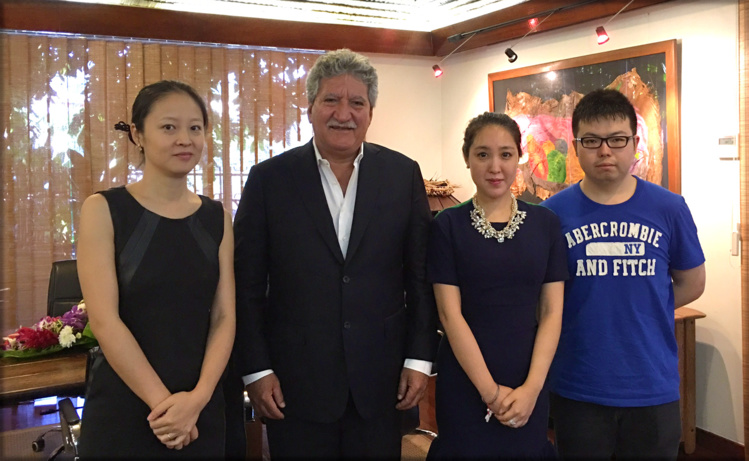 Bouissou reçoit la responsable des investissements du HNA Tourism Group Ltd Bouissou reçoit la responsable des investissements du HNA Tourism Group Ltd